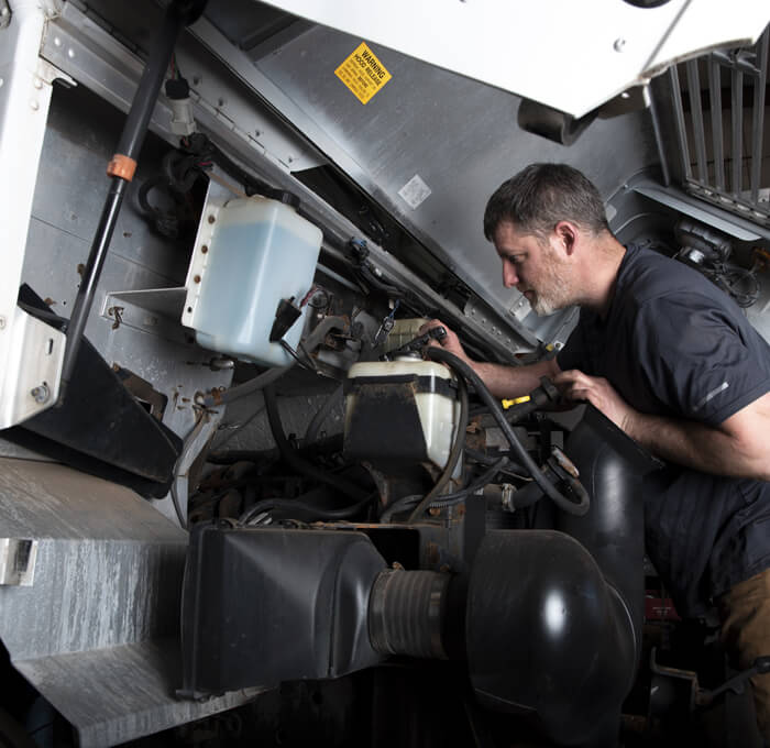 Useful Maintenance Tips for Isuzu Delivery Trucks